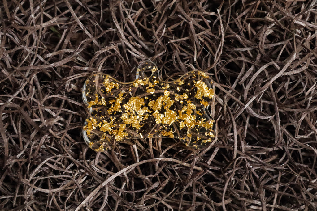 Chapa identificativa elegante con pan de oro